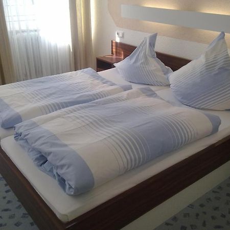 Hotel Diana Garni Bad Bertrich Zimmer foto