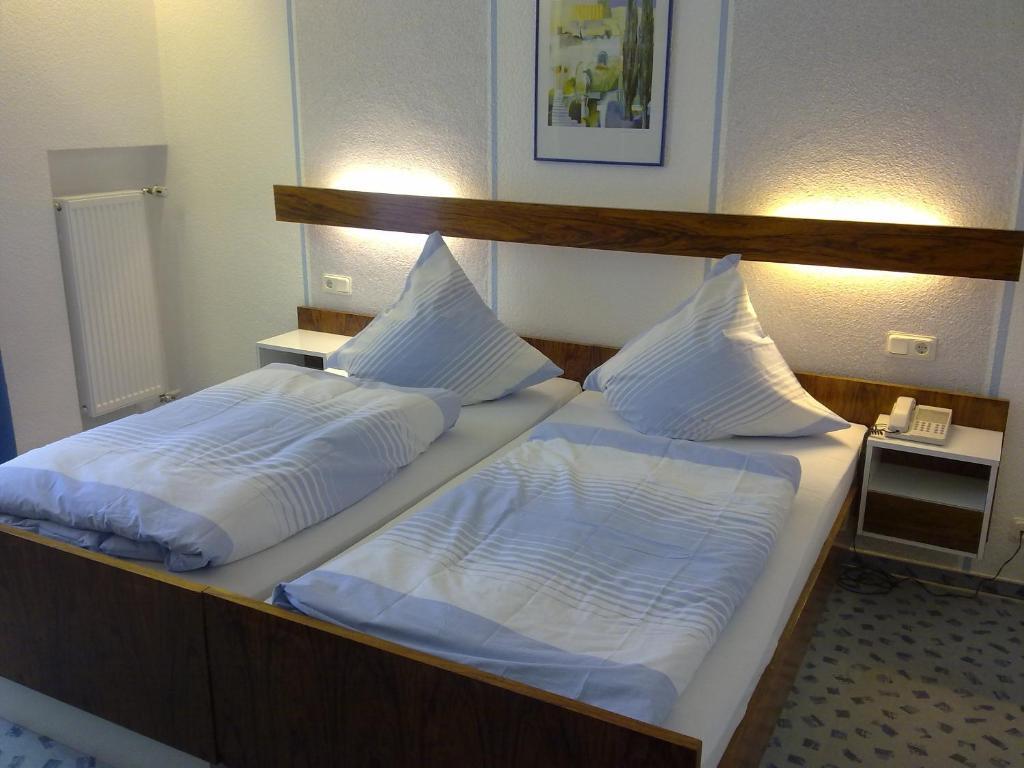 Hotel Diana Garni Bad Bertrich Zimmer foto